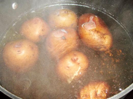 Combien cuire des pommes de terre?